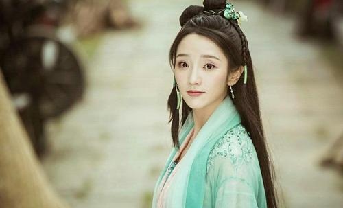肖燕个人资料背景深扒大有来头肖燕主演小娘惹资源为何这么好